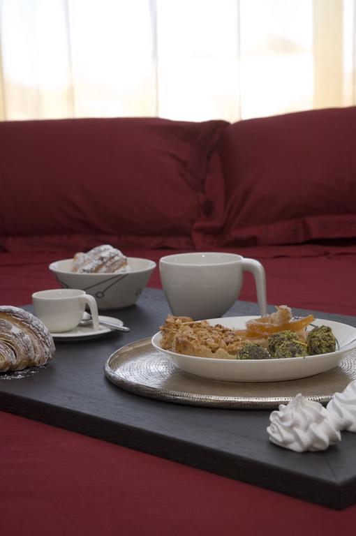 Eh13 Luxury Couette-café